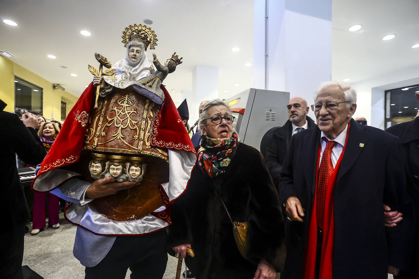 El viaje de la Santina en tren el día de Navidad