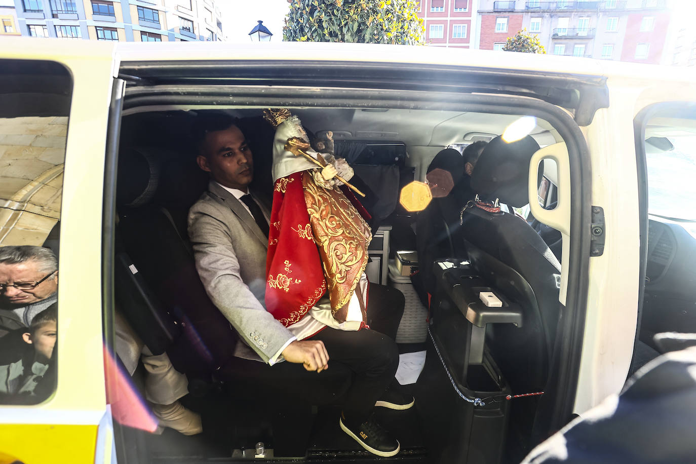 El viaje de la Santina en tren el día de Navidad