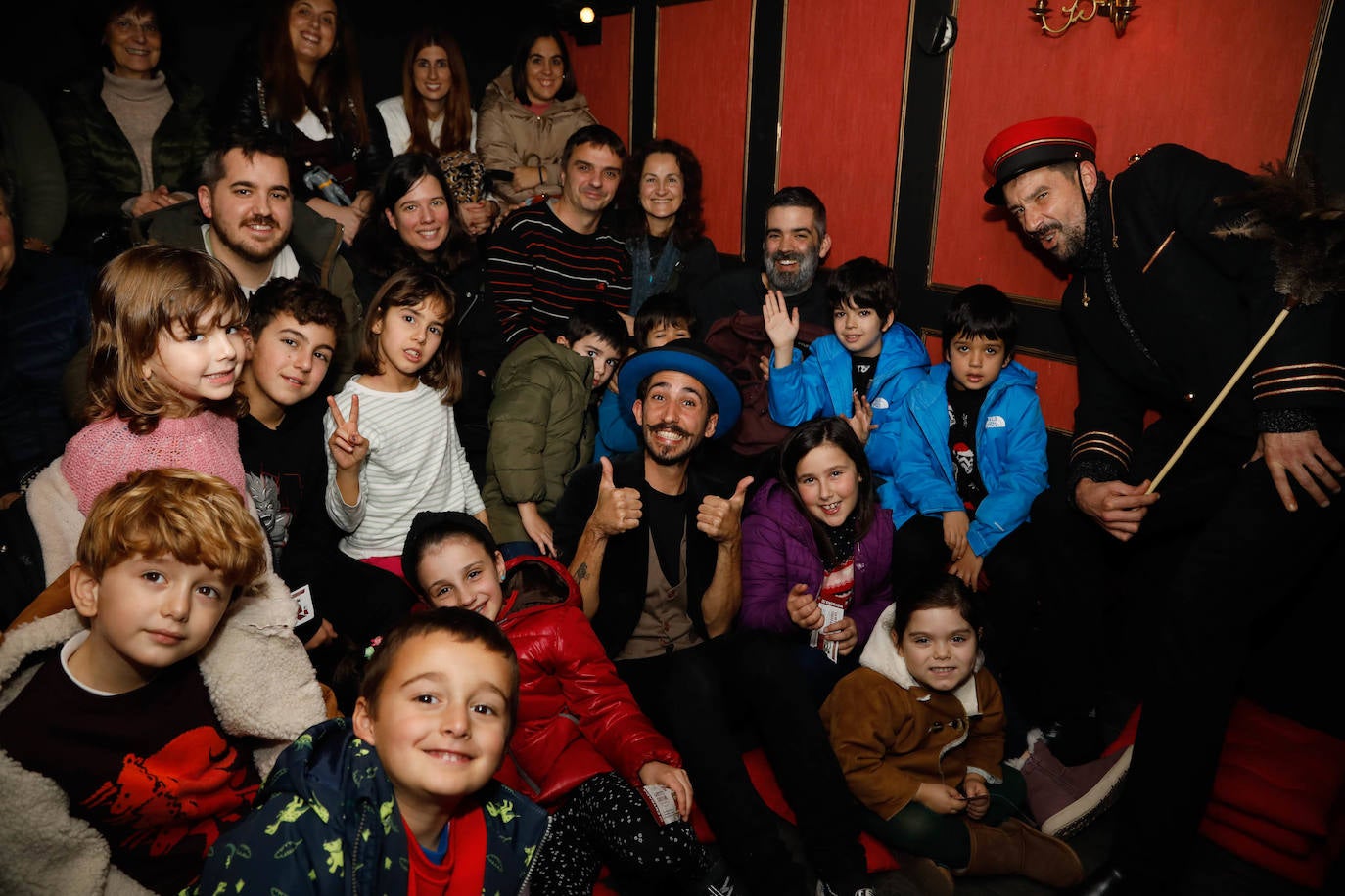 El Acuario y La Laboral, un aula navideña para los niños de Gijón