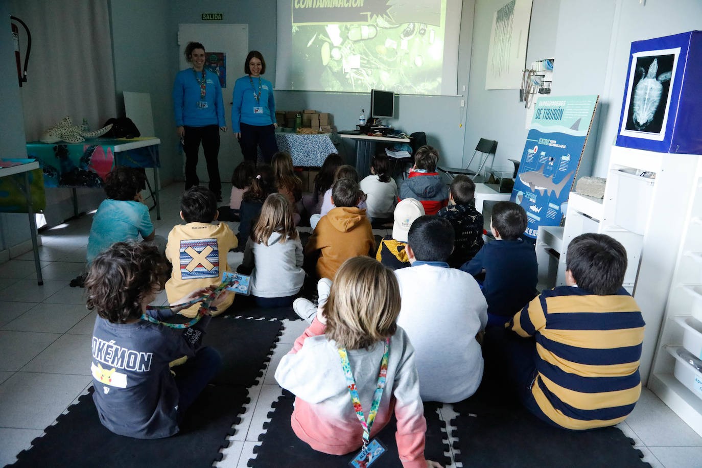 El Acuario y La Laboral, un aula navideña para los niños de Gijón