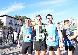 Los tres primeros de la carrera de asfalto.