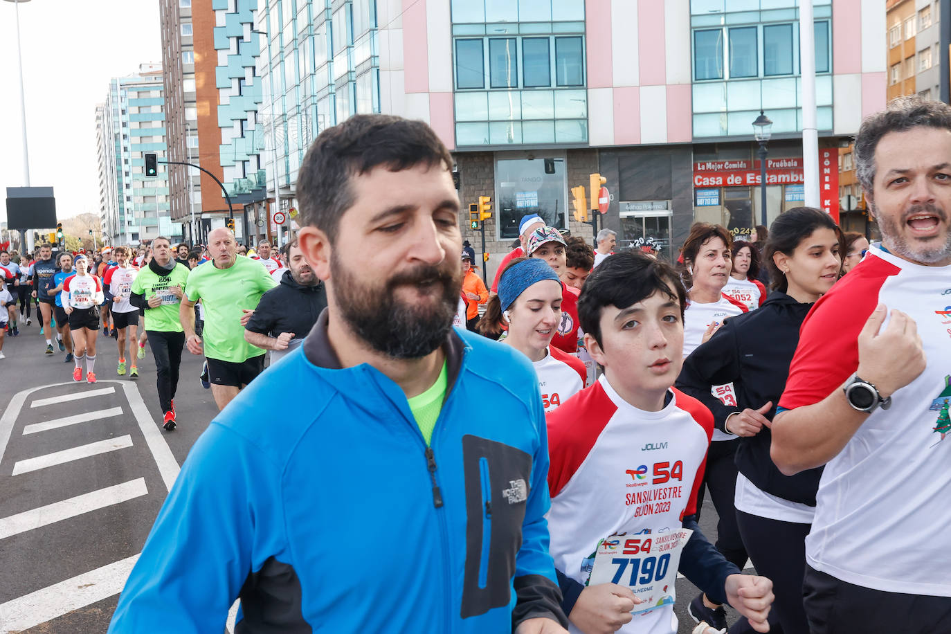 ¿Corriste la San Silvestre de Gijón? ¡Búscate en las fotos!