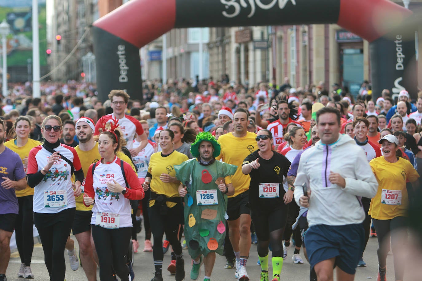 ¿Corriste la San Silvestre de Gijón? ¡Búscate en las fotos!