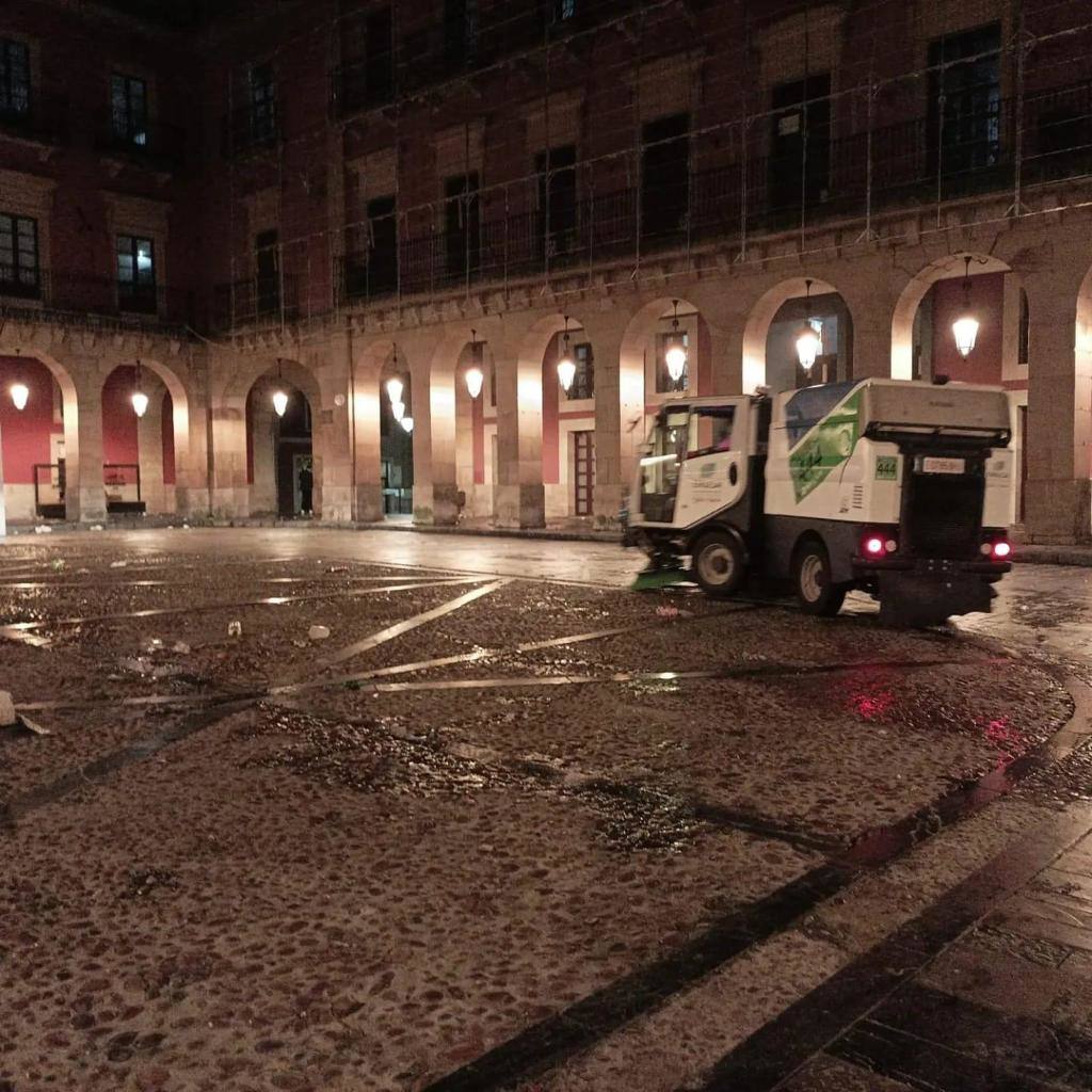 Fotos: Una Nochevieja que volvió a ser de multitudes en Asturias