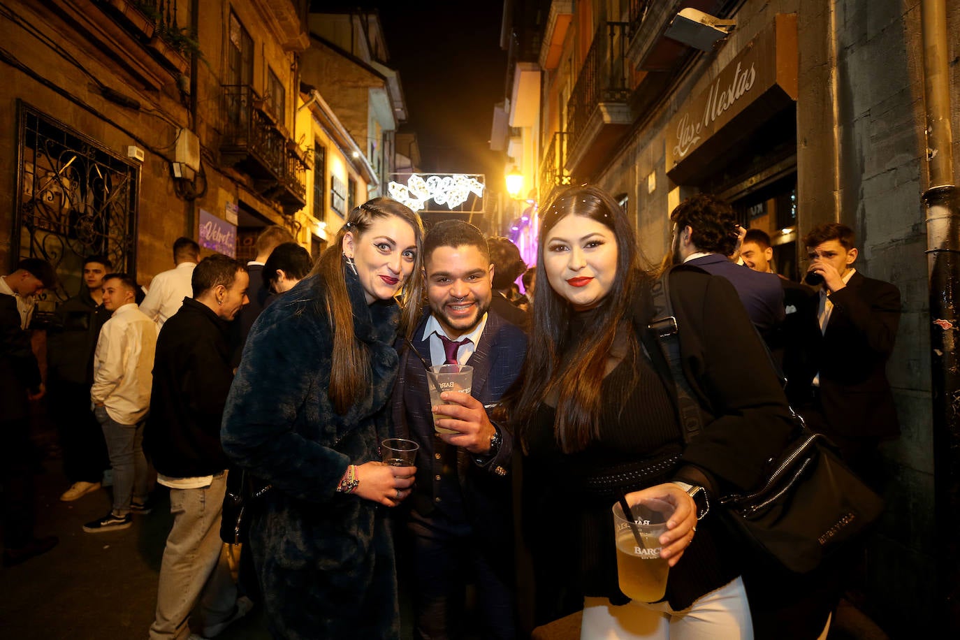 Fotos: Una Nochevieja que volvió a ser de multitudes en Asturias