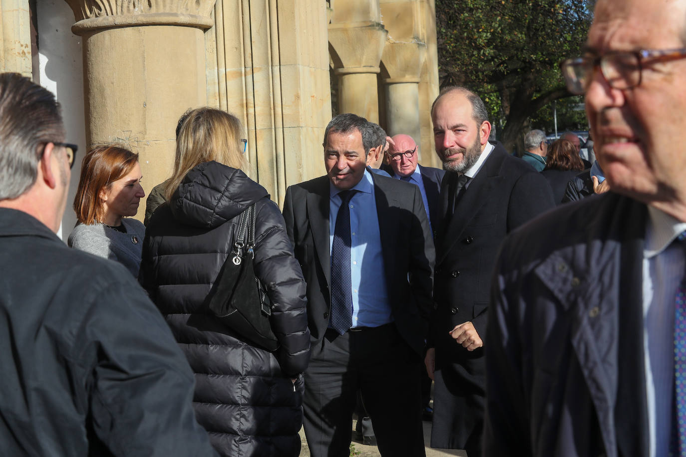 Fotos: Emocionada despedida en Gijón al empresario Romualdo Alvargonzález