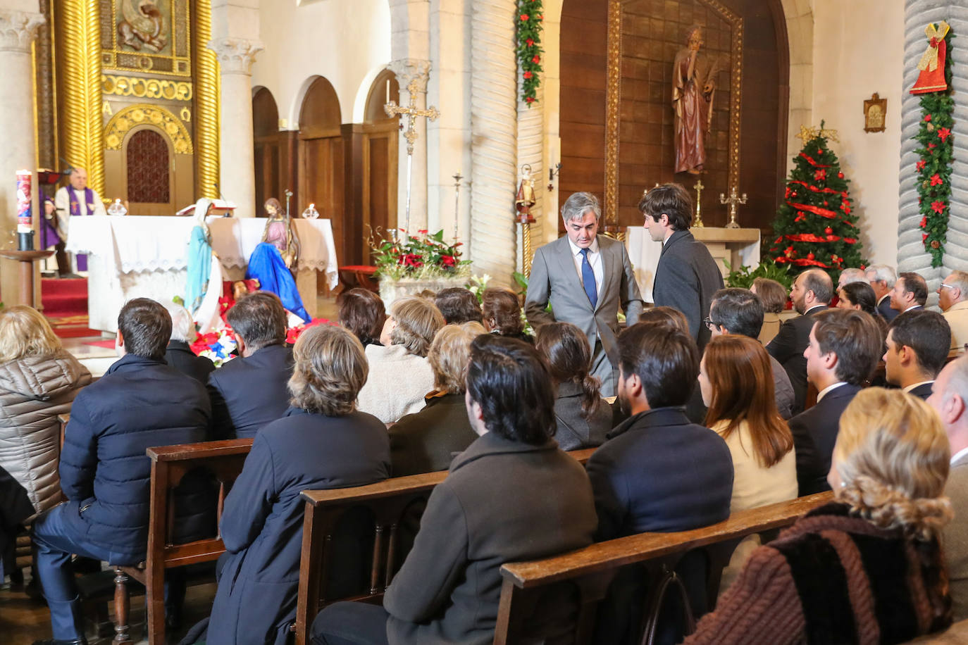 Fotos: Emocionada despedida en Gijón al empresario Romualdo Alvargonzález