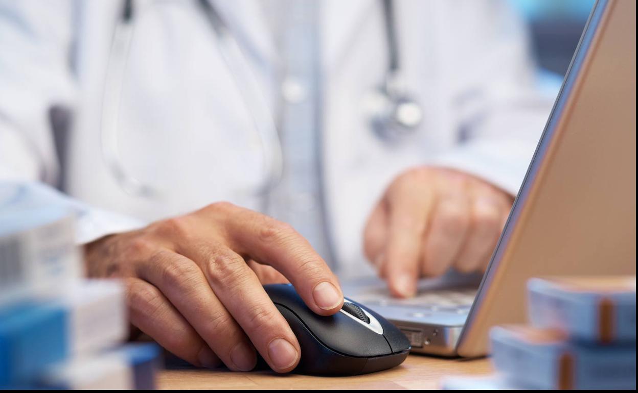 Seguridad Social: Comunicar las bajas médicas a la empresa tiene los días contados