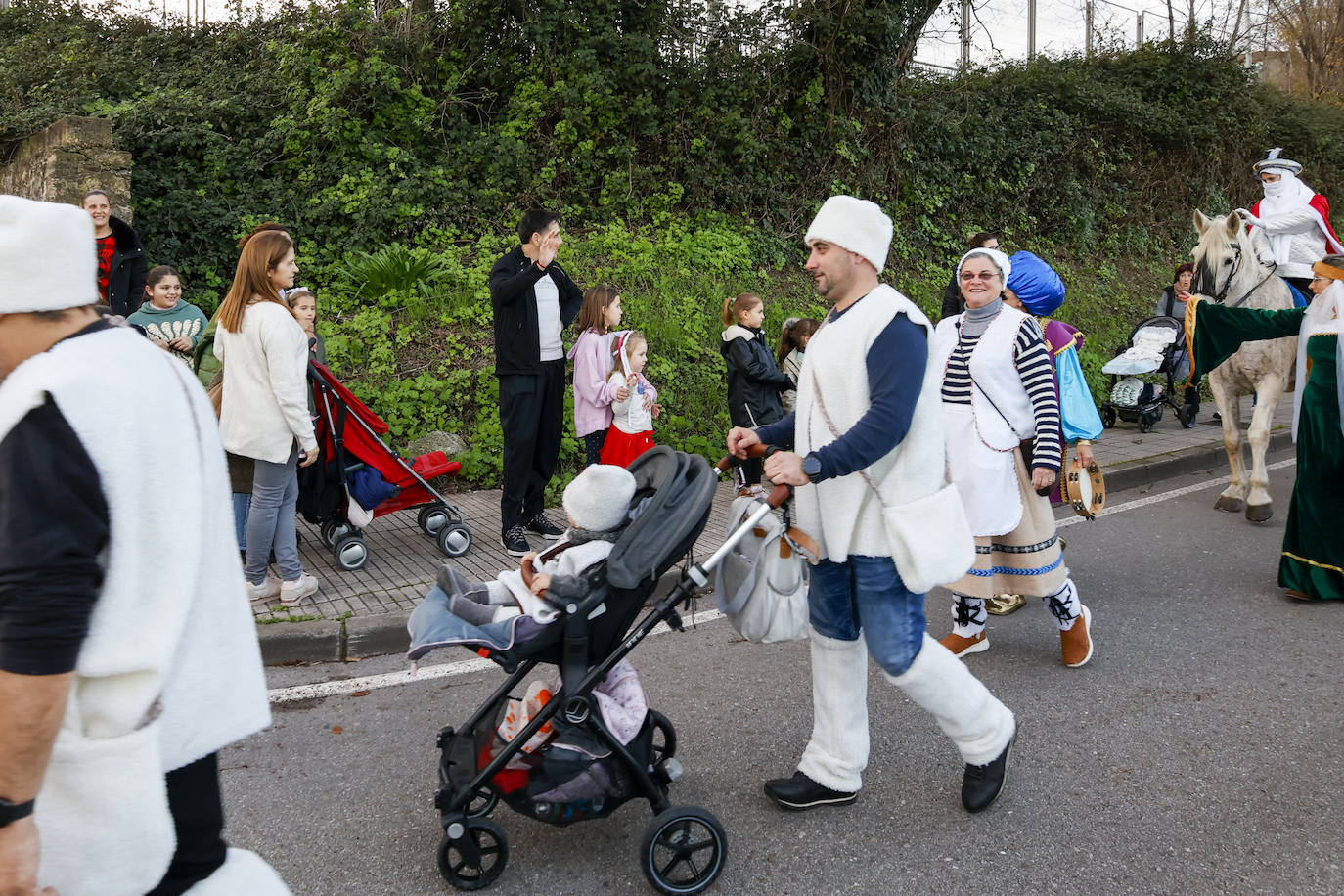 Fotos: Últimas peticiones a los Reyes Magos en El Coto, Ceares y Pescadores