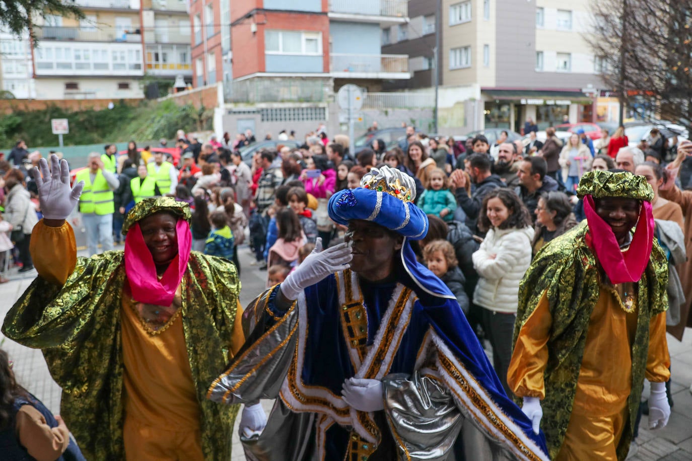 Fotos: Últimas peticiones a los Reyes Magos en El Coto, Ceares y Pescadores