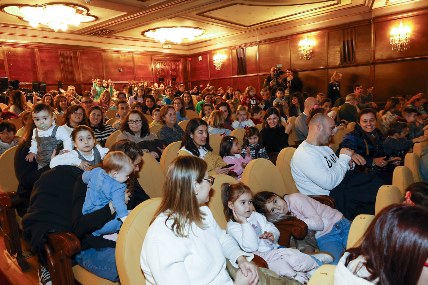 EL COMERCIO entrega mañana sus premios en el Teatro Jovellanos