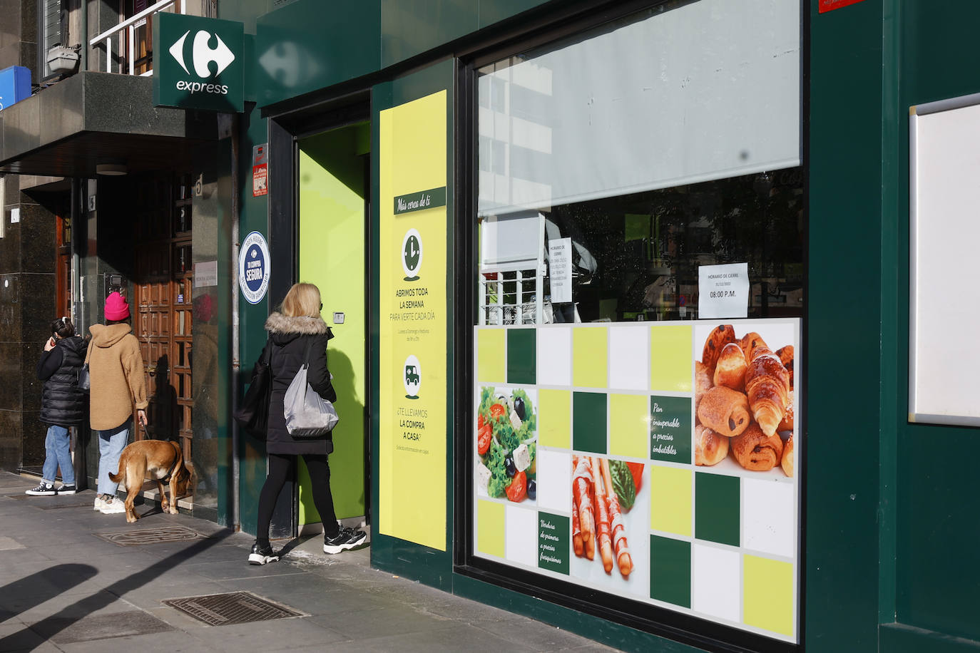 El Carrefour Express es uno de los supermercados que abrirán este 6 de enero