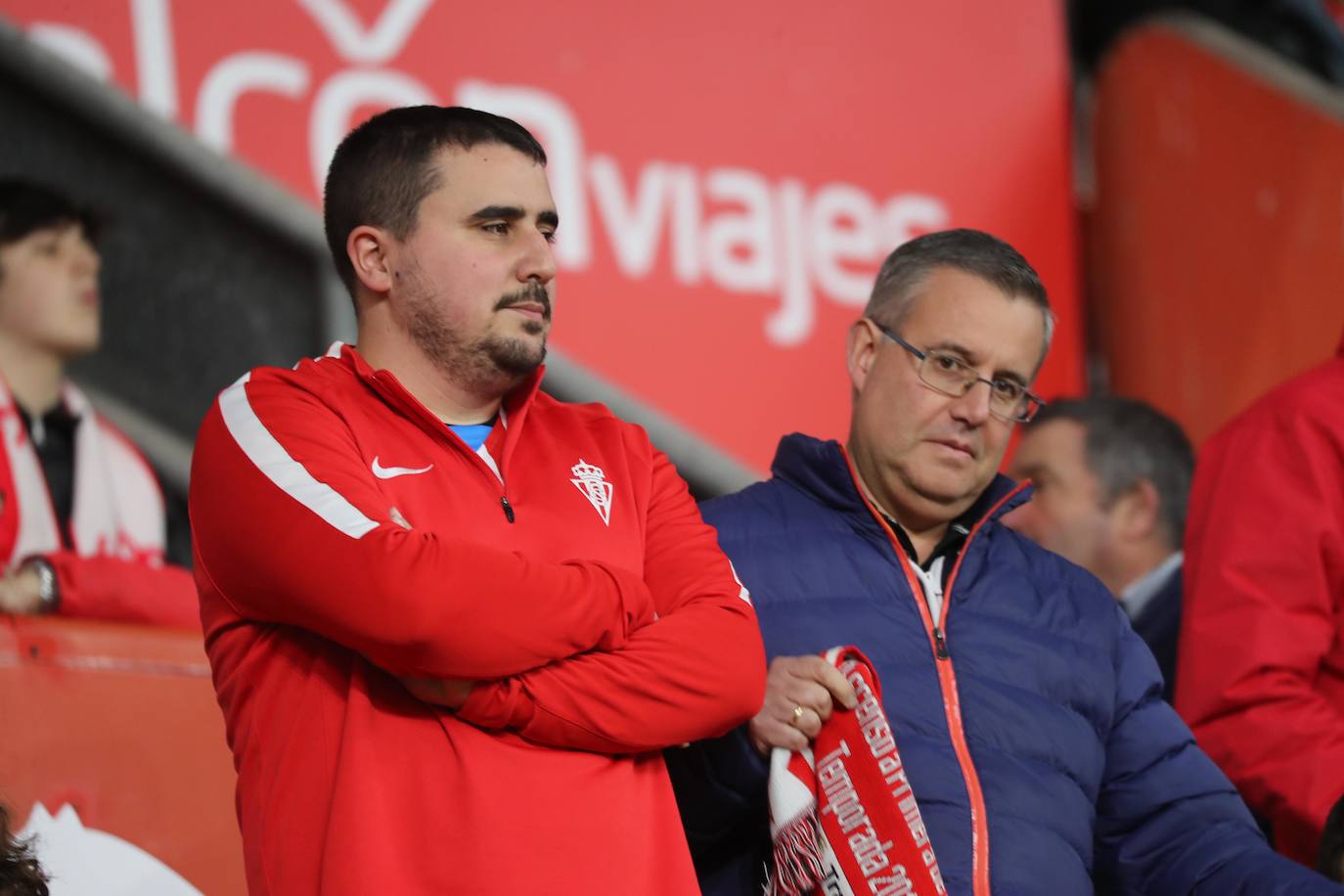 Fotos: ¿Estuviste en el Sporting - Levante? ¡Búscate en las fotos!