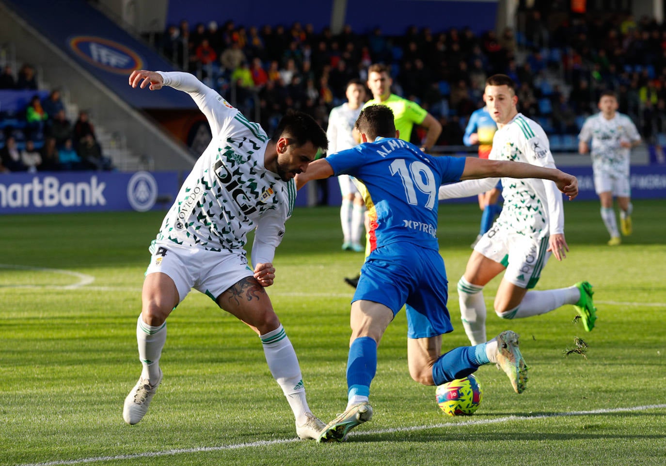 Fotos: Las mejores imágenes del Andorra - Real Oviedo