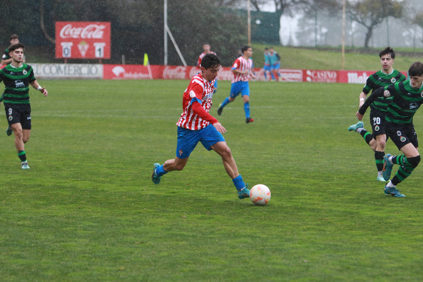 Fotos: Las mejores imágenes del Sporting - Racing en la Copa del Rey de juveniles
