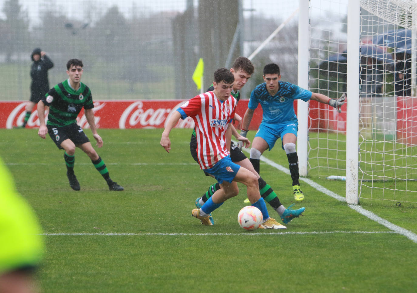 Fotos: Las mejores imágenes del Sporting - Racing en la Copa del Rey de juveniles
