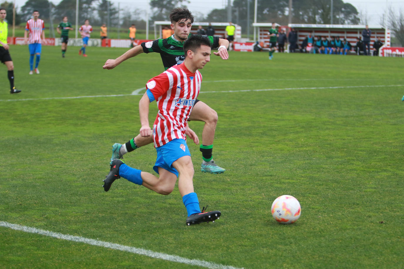 Fotos: Las mejores imágenes del Sporting - Racing en la Copa del Rey de juveniles
