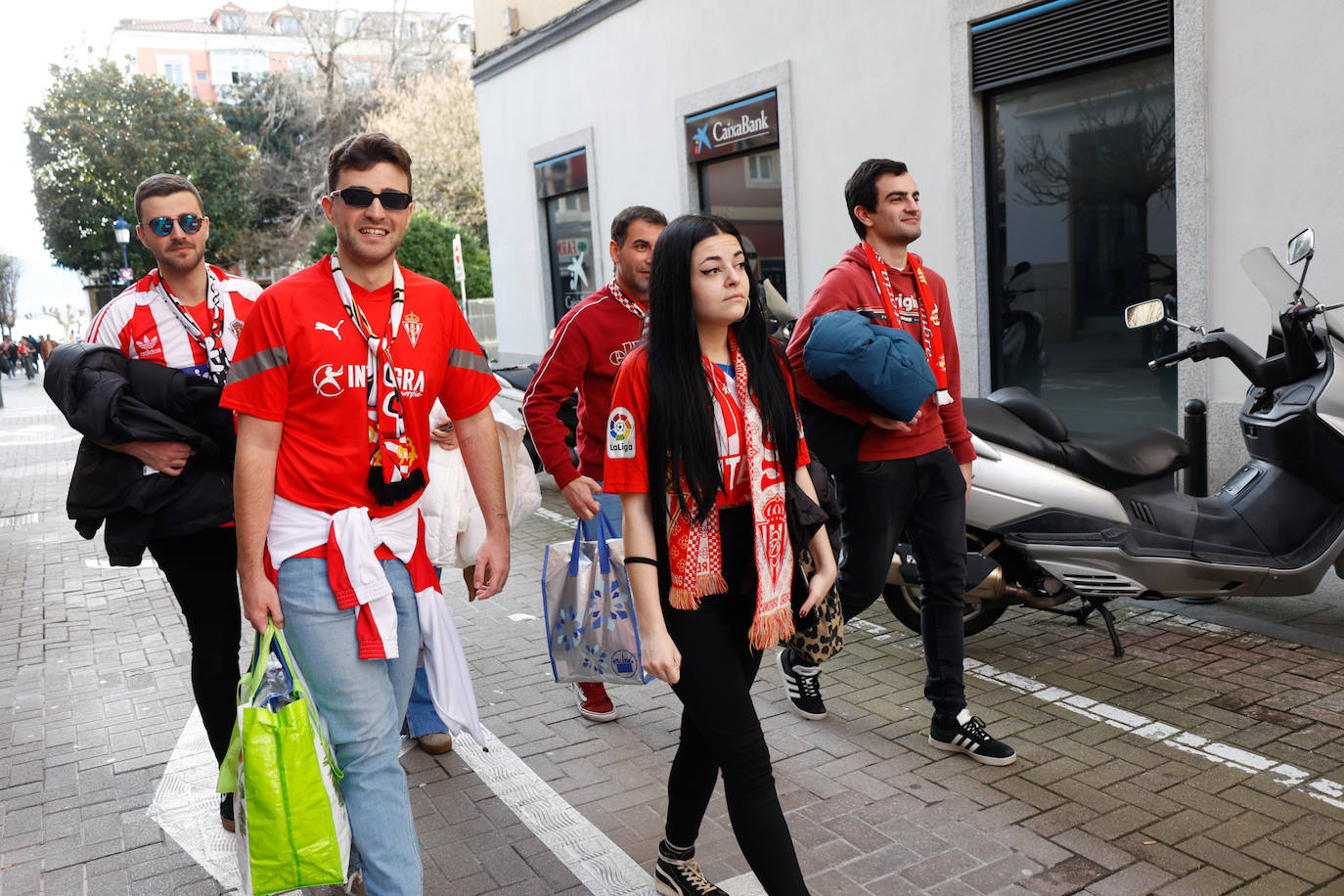 Fotos: Una &#039;Mareona&#039; sportinguista en Santander