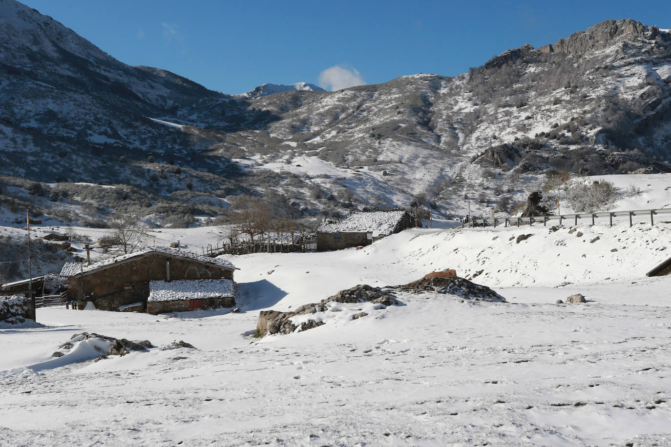 Fotos: Las primeras nieves en Asturias