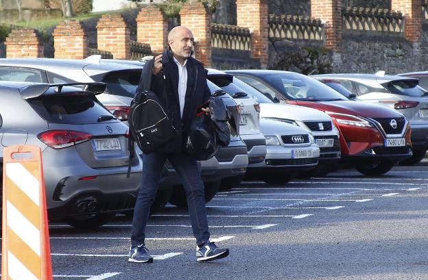 Abelardo, una destitución en pleno desayuno