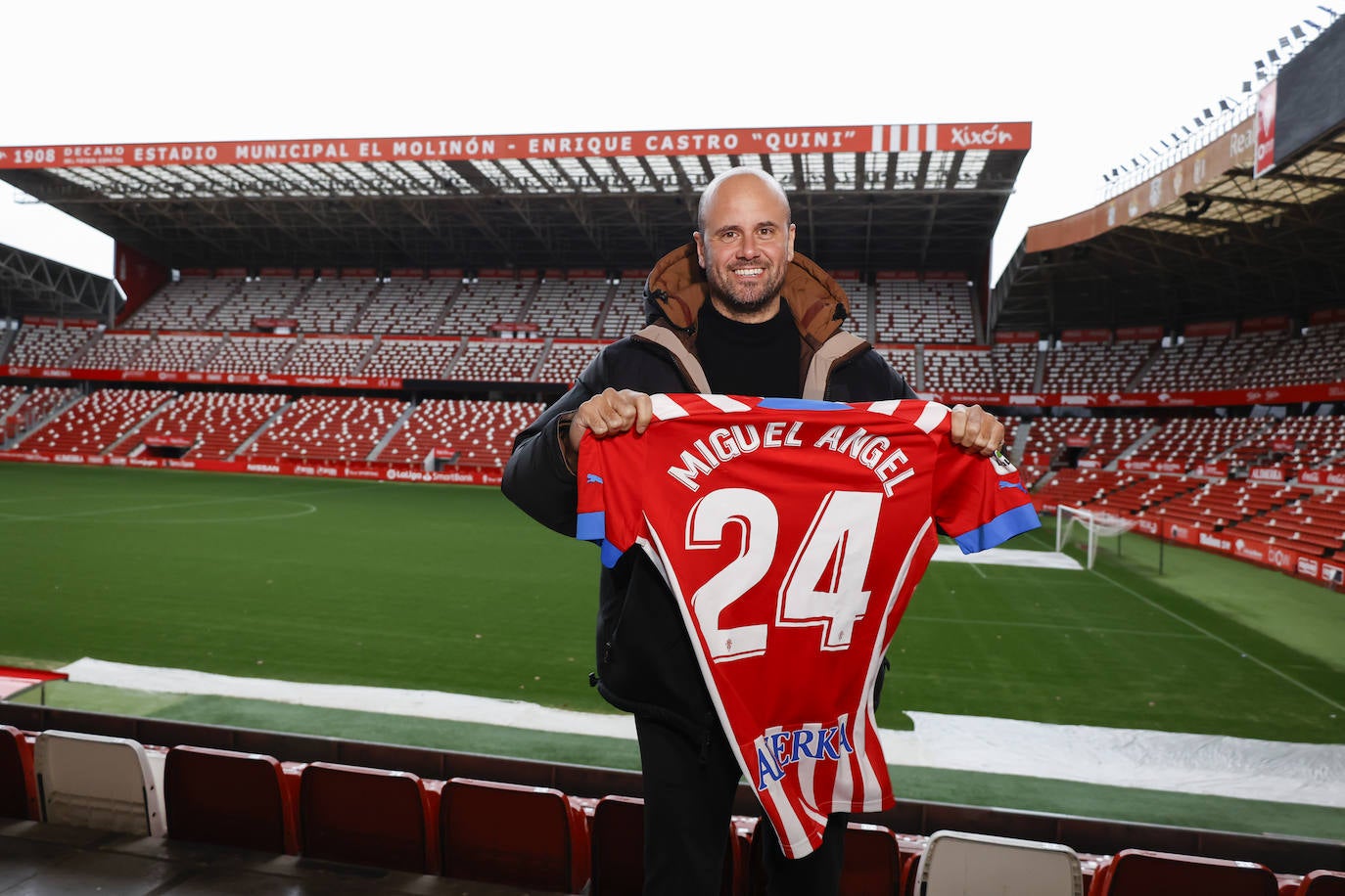 Fotos: El Sporting presenta al nuevo entrenador