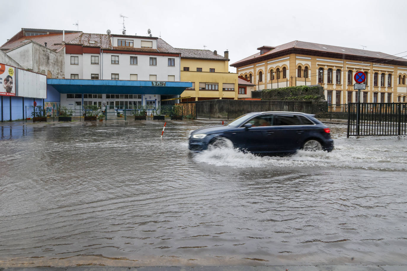 Fotos: El temporal azota con fuerza en Villaviciosa