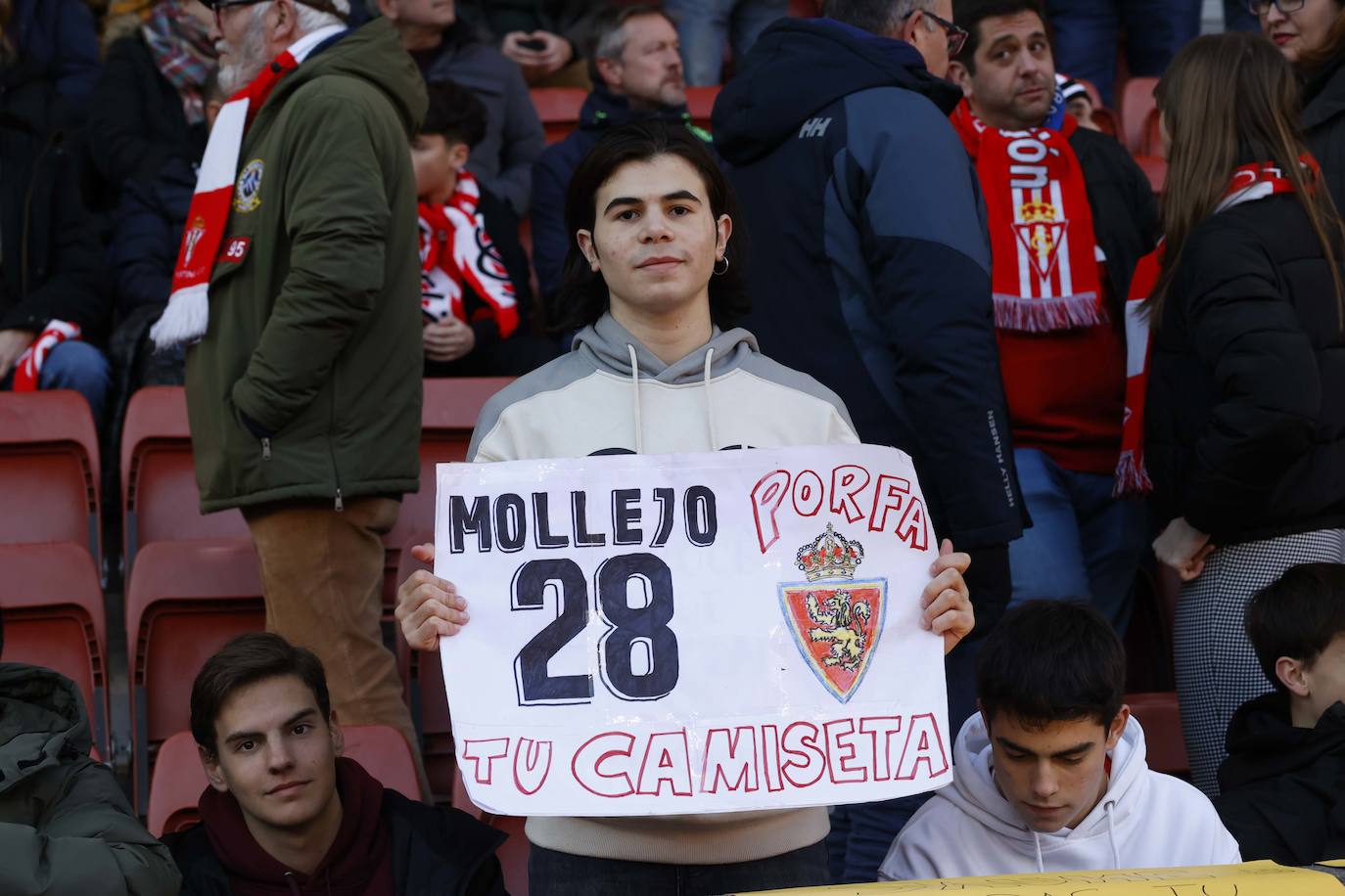 Fotos: ¿Estuviste en el Sporting - Zaragoza? ¡Búscate en las fotos!