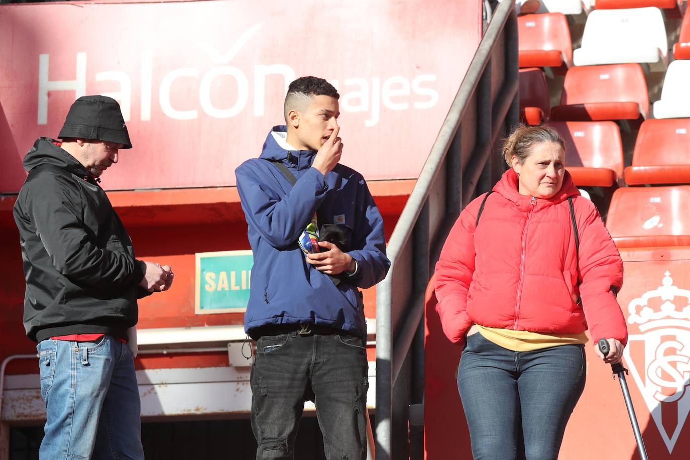 Fotos: ¿Estuviste en el Sporting - Zaragoza? ¡Búscate en las fotos!