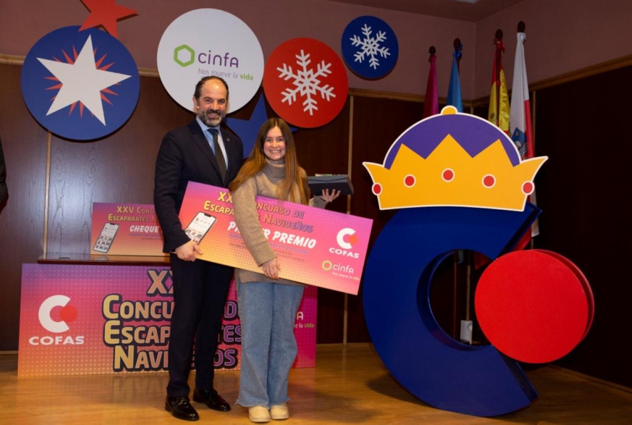 Fernando Fombona, presidente de Cofas, y Leire Uriarte Bordallo. 