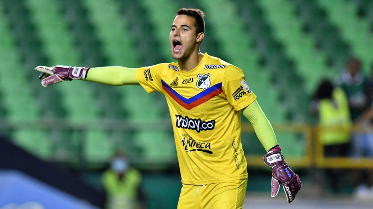Guillermo de Lorenzo, portero al que quiere fichar el Sporting, durante su etapa en el Deportivo de Cali colombiano.