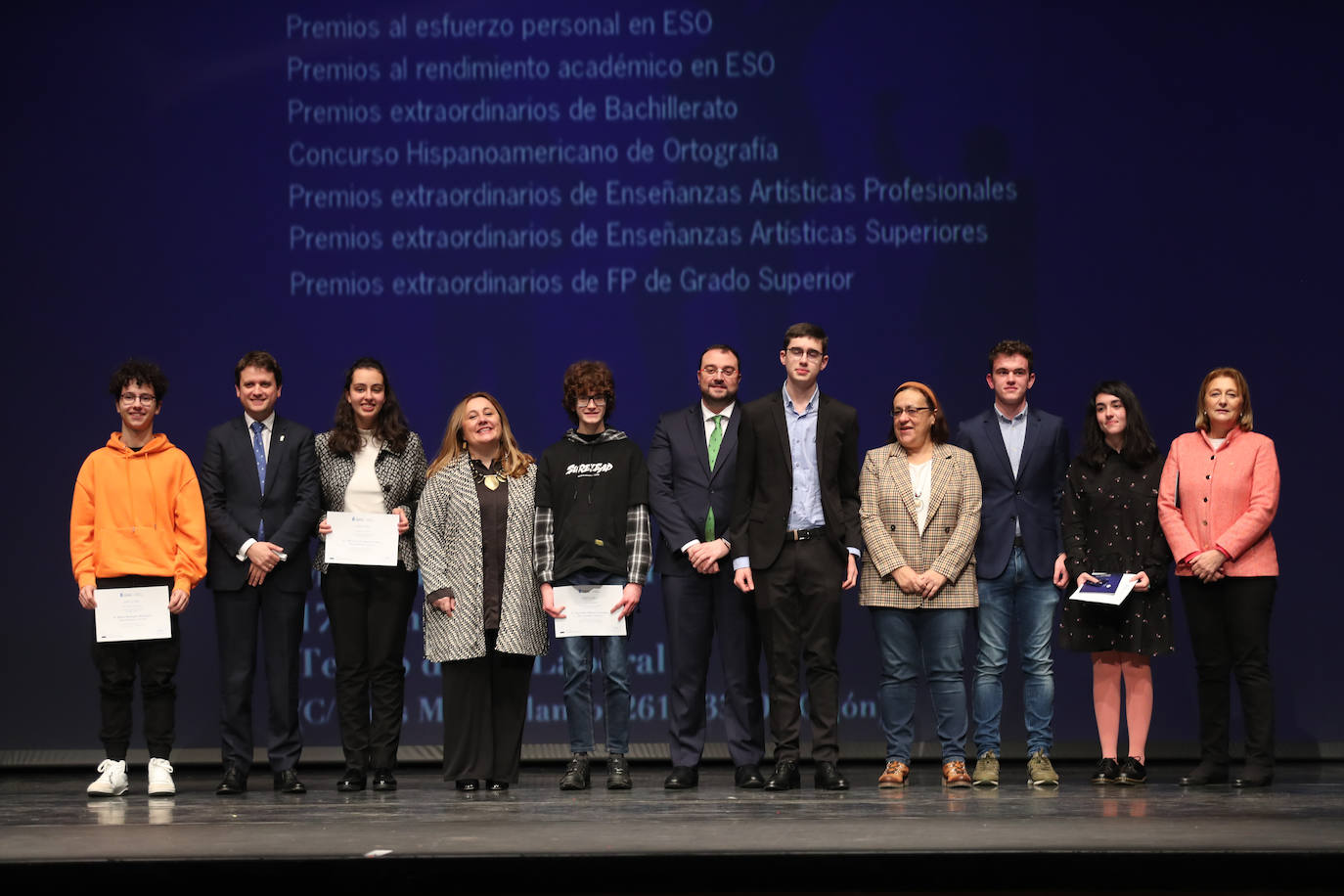 Fotos: Asturias homenajea a 53 estudiantes, premiados por su esfuerzo personal y académico
