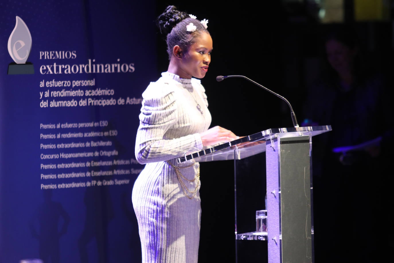 Fotos: Asturias homenajea a 53 estudiantes, premiados por su esfuerzo personal y académico