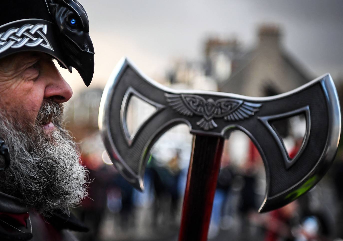 Fotos: Los vikingos desfilan por las calles de Escocia