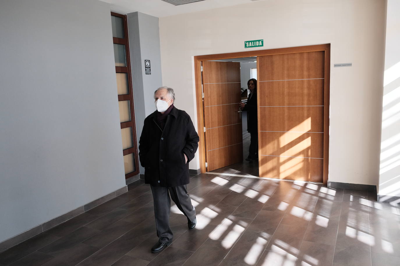 Fotos: Emotivo adiós al economista asturiano Juan Velarde