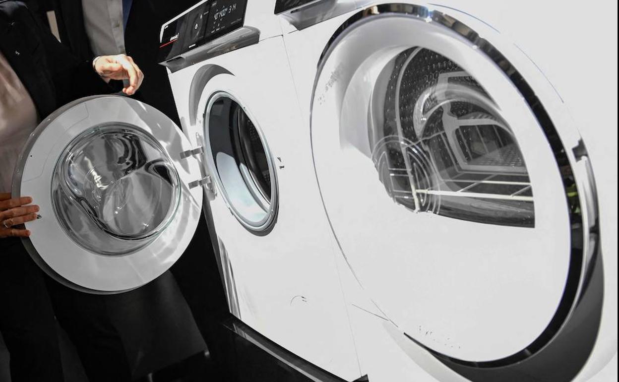 Precio de la luz: las horas más baratas y más caras del domingo, 5 de febrero