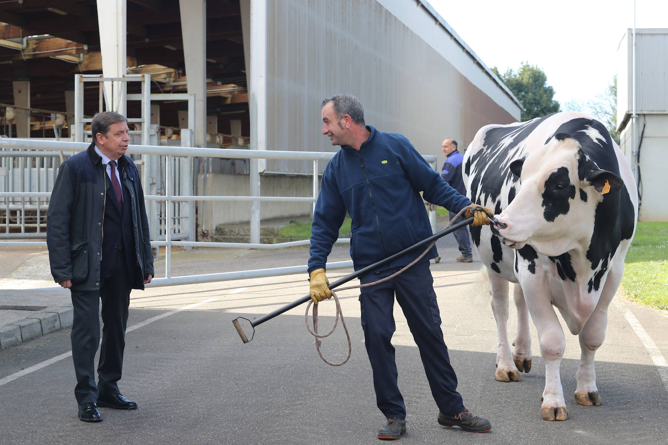 Fotos: Luis Planas visita las instalaciones de Ascol