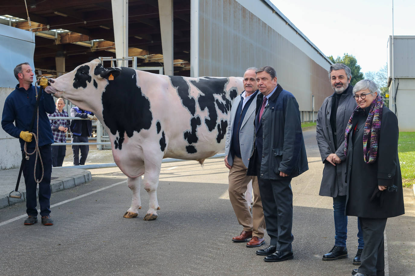 Fotos: Luis Planas visita las instalaciones de Ascol