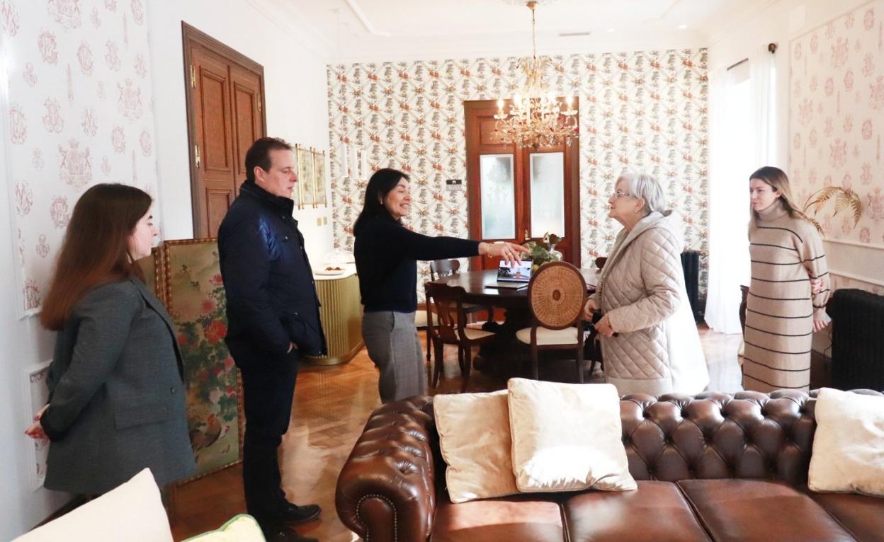 Marcelino Marcos visitó junto a la alcaldesa el nuevo hotel Boutique Villa del Marqués. 