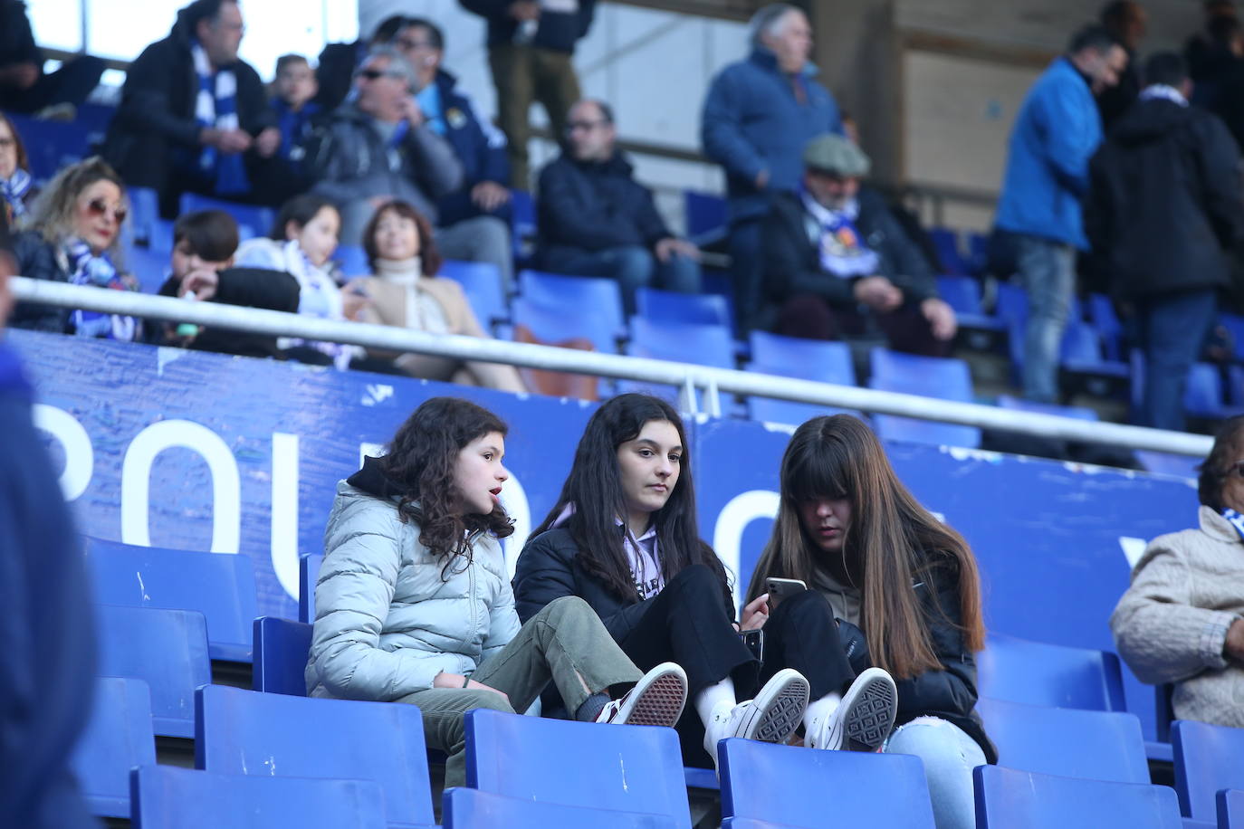 Fotos: ¿Estuviste en el Real Oviedo - Burgos? ¡Búscate en el Carlos Tartiere!