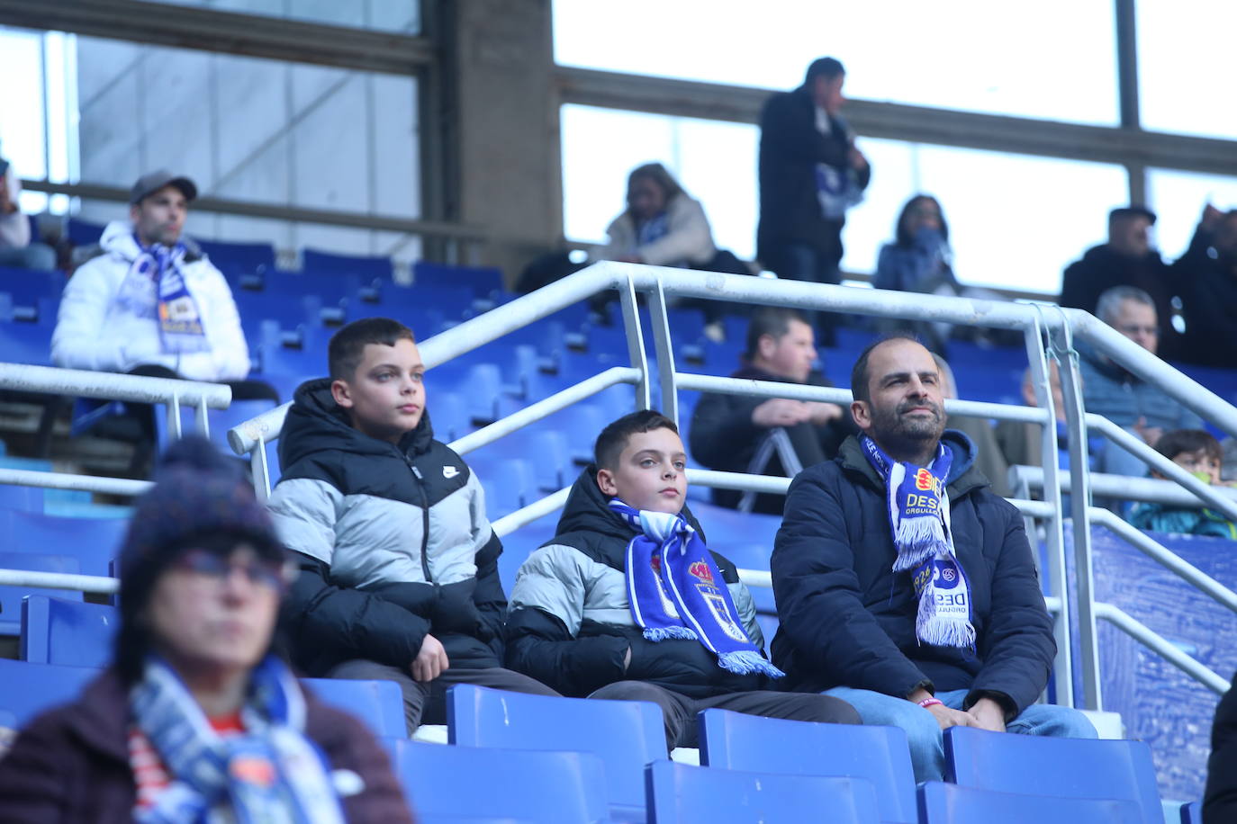 Fotos: ¿Estuviste en el Real Oviedo - Burgos? ¡Búscate en el Carlos Tartiere!