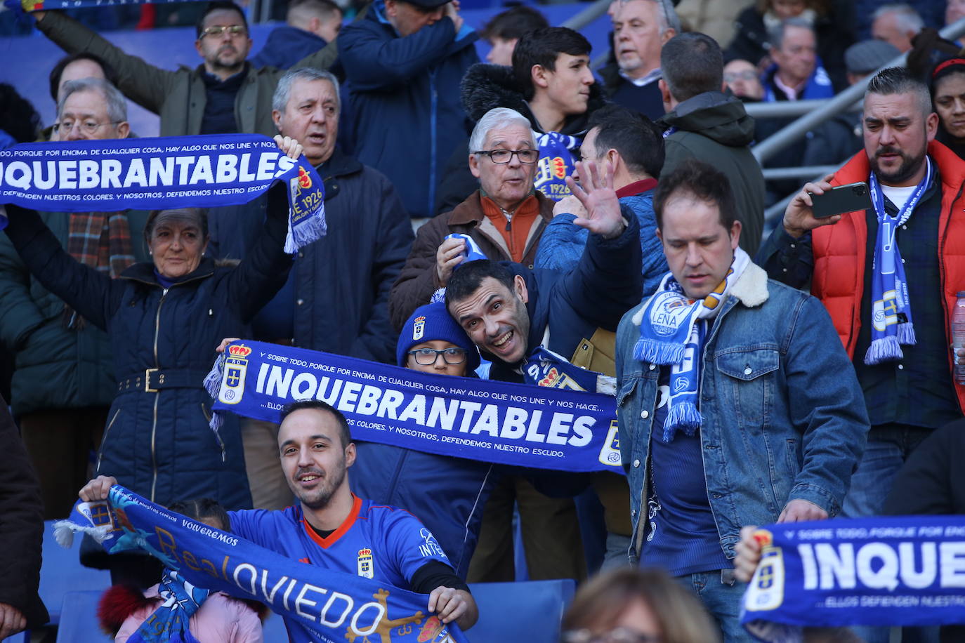 Fotos: ¿Estuviste en el Real Oviedo - Burgos? ¡Búscate en el Carlos Tartiere!