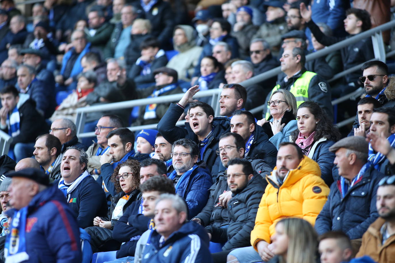 Fotos: ¿Estuviste en el Real Oviedo - Burgos? ¡Búscate en el Carlos Tartiere!