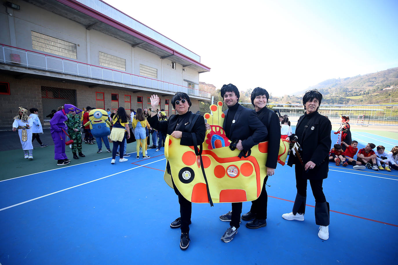 Fotos: El carnaval más colorido en los colegios asturianos