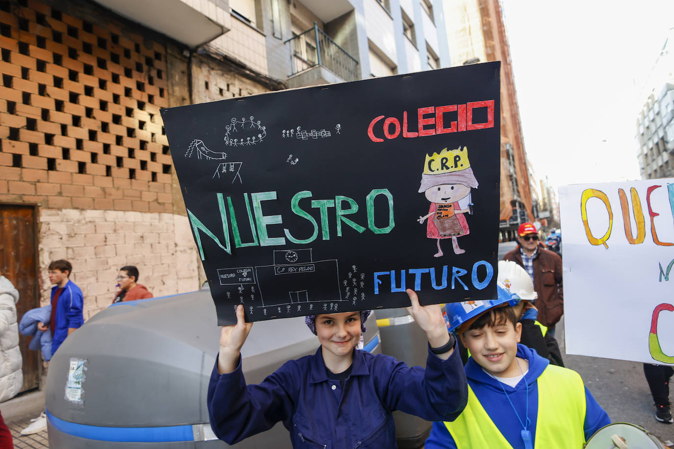 Fotos: El carnaval más colorido en los colegios asturianos