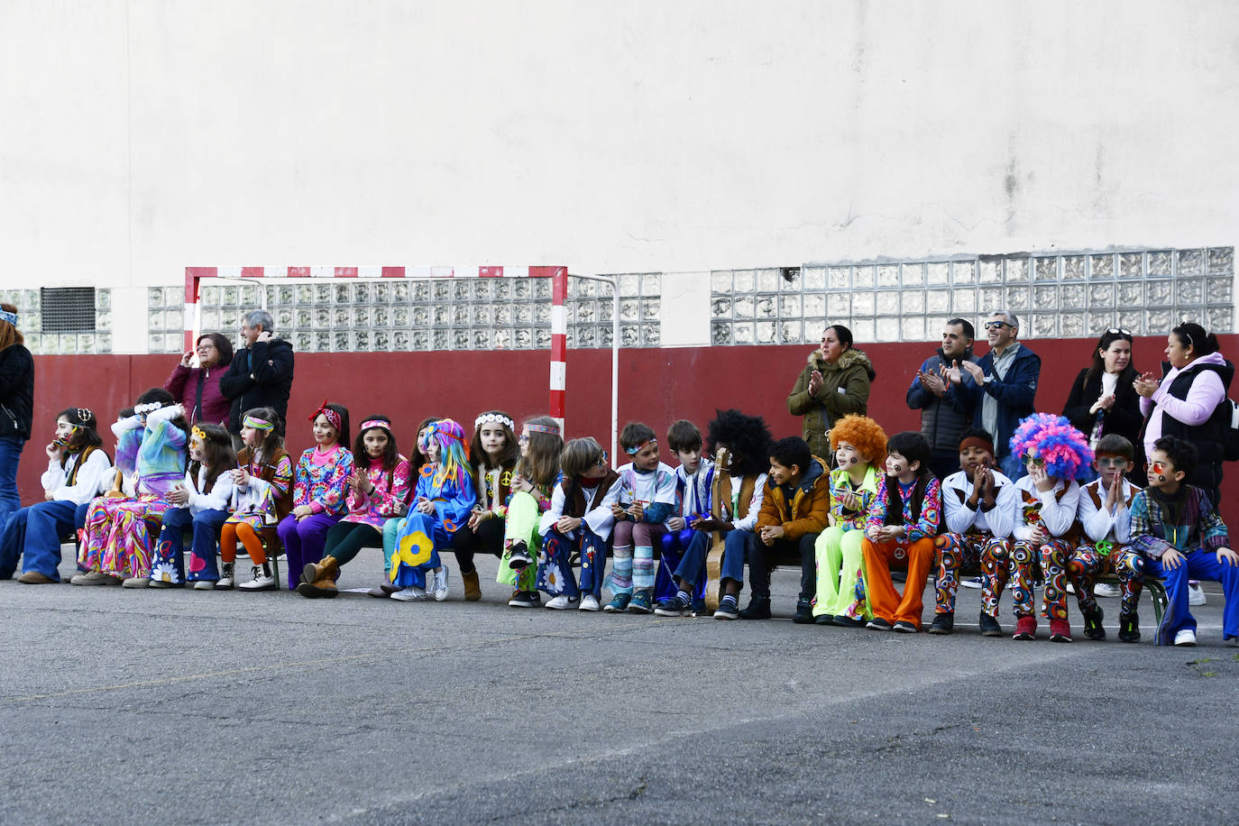 Fotos: El carnaval más colorido en los colegios asturianos