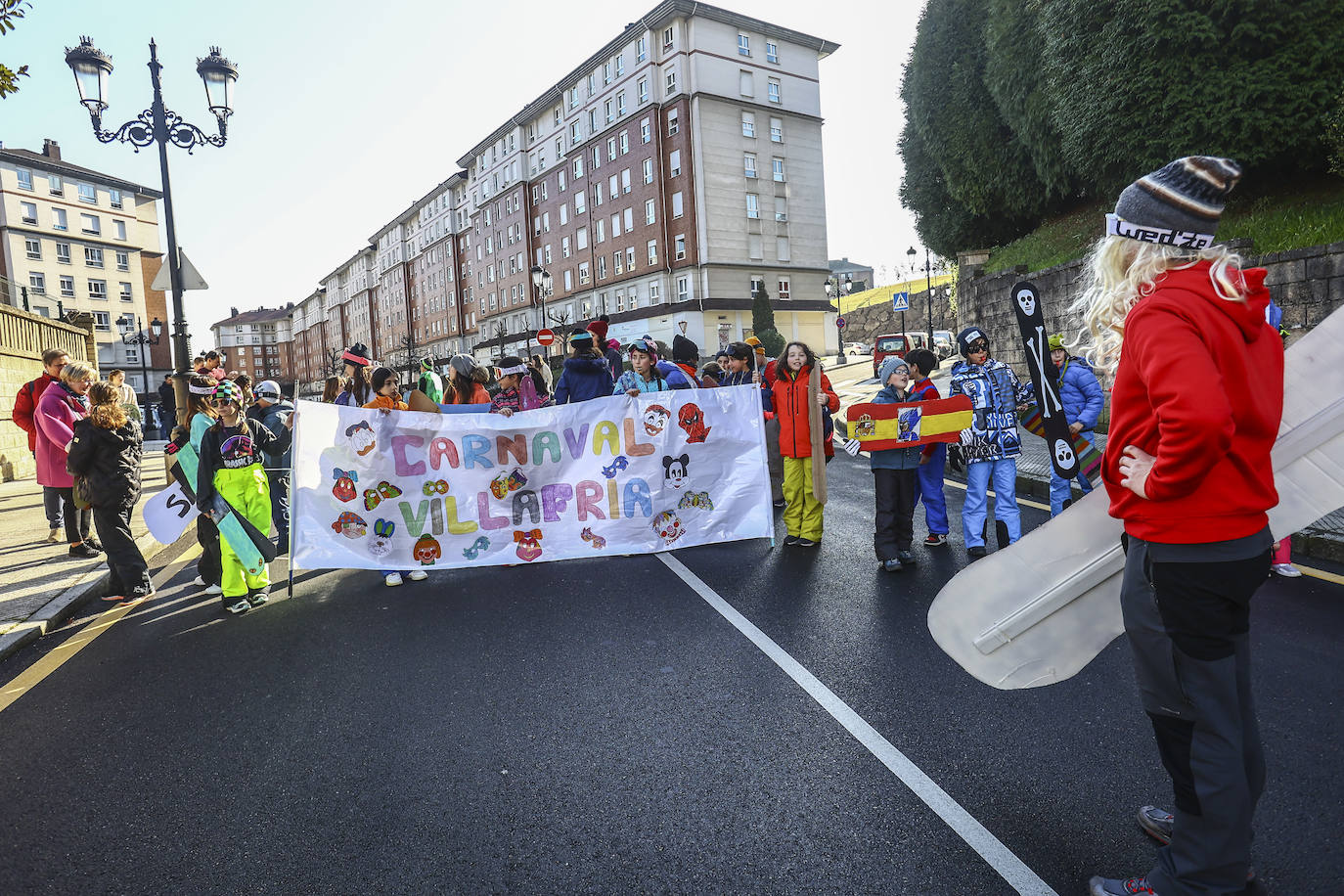 Fotos: El carnaval más colorido en los colegios asturianos