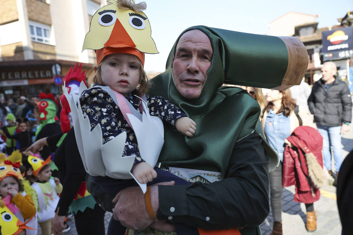 Fotos: El carnaval más colorido en los colegios asturianos