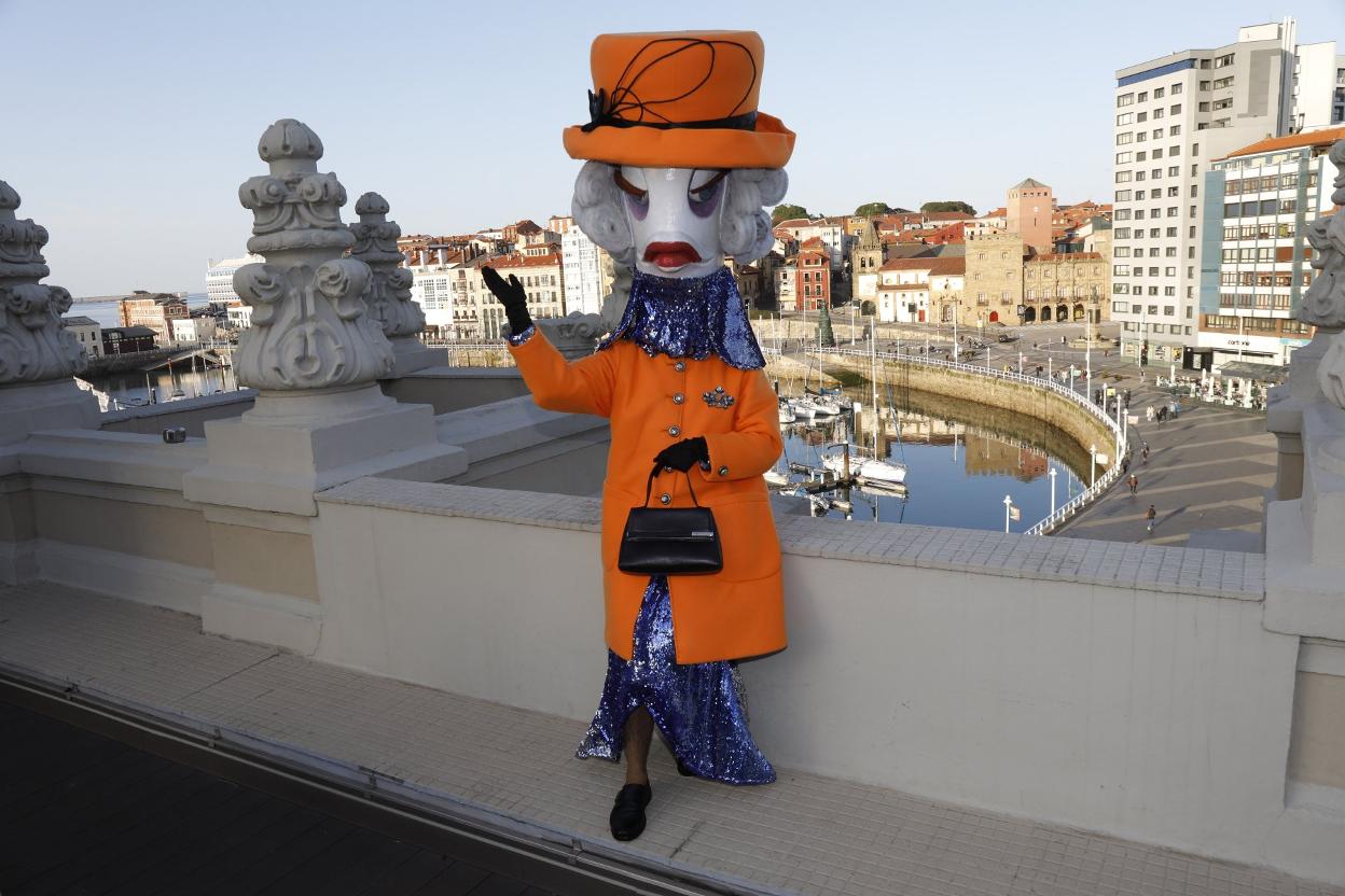 Isardina Windusrf, 'Sardi', en la terraza del edificio Spaces. 