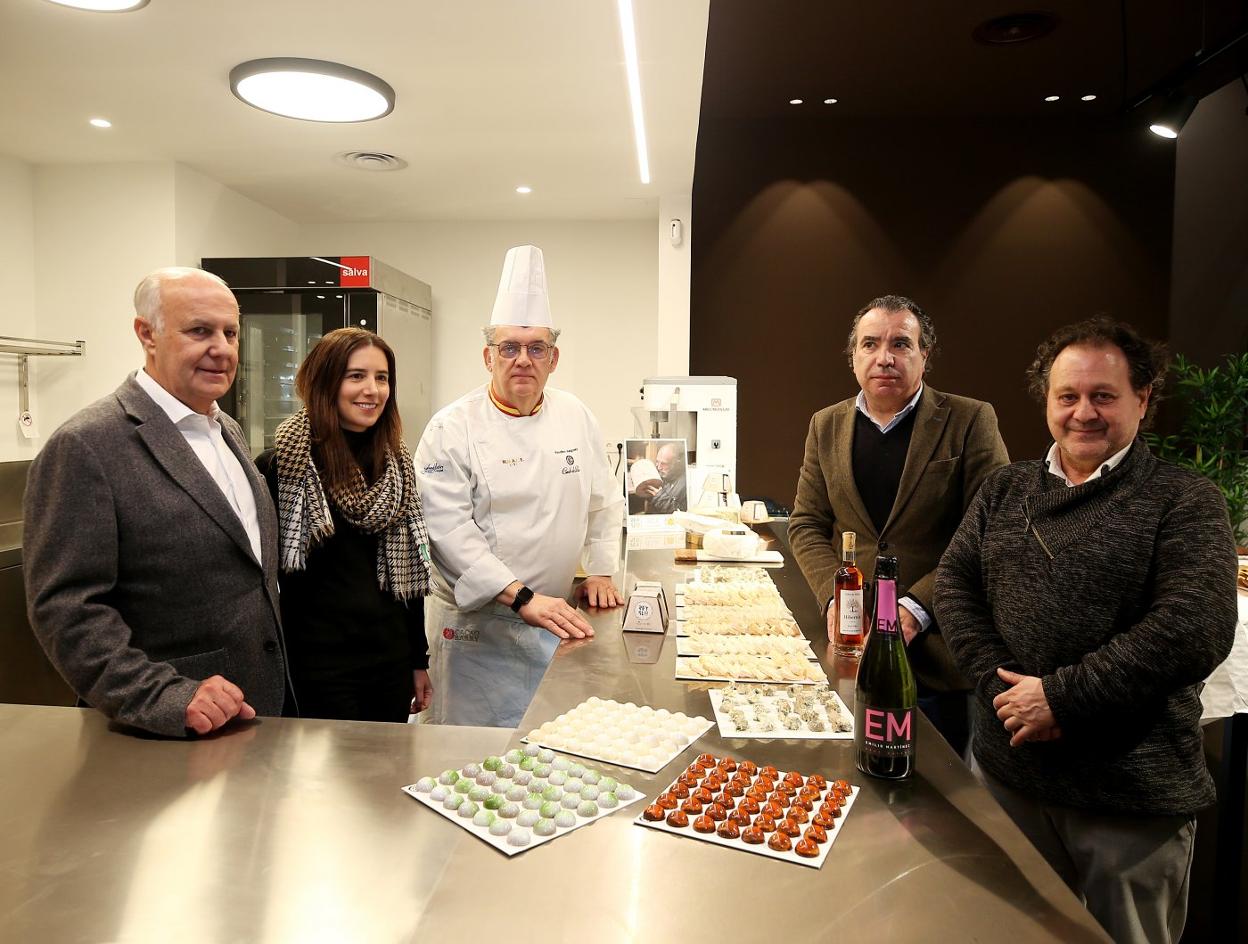 José Juan de Blas, Paloma de Blas, Tino Helguera, Francisco Martínez y Pascual Cabaños.