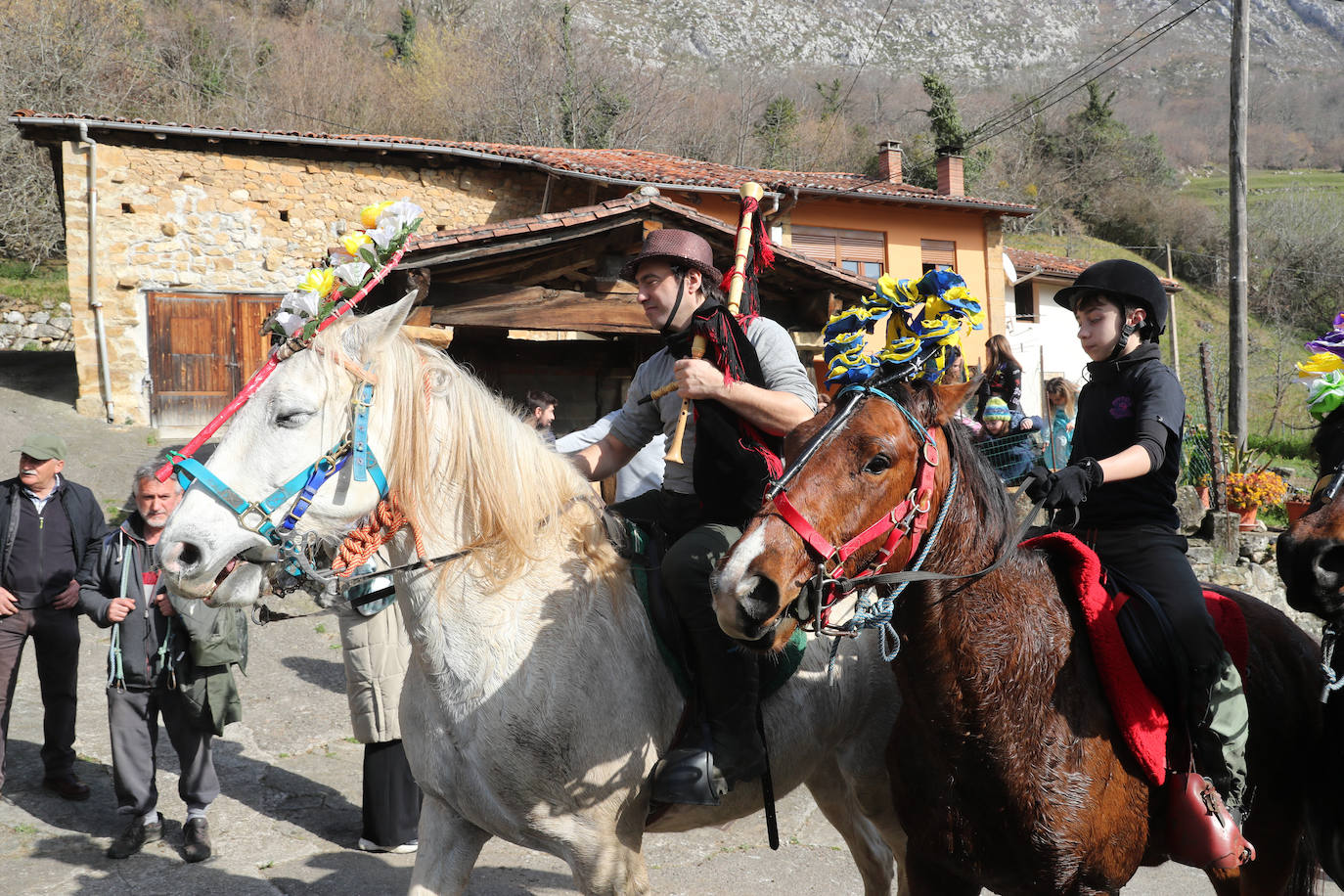 Fotos: Nuria Cueto, primera aguinaldera de Cazo
